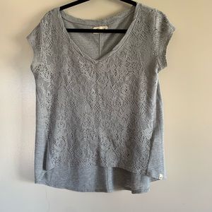 Hollister | Gray Lace V-Neck Pullover Hi-Lo Neutral Short Sleeve Top, L